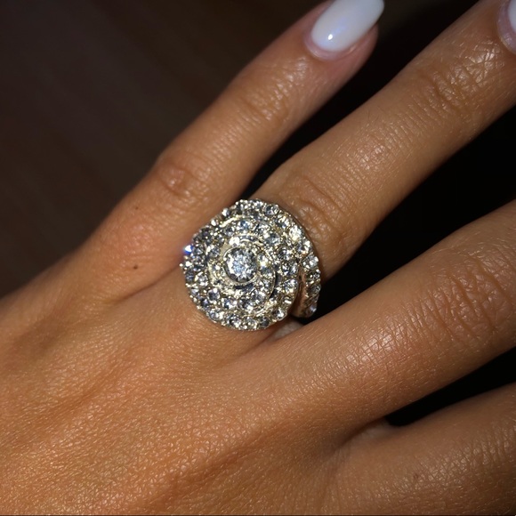 Rhinestone ring - Picture 1 of 4